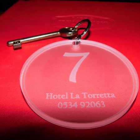 Albergo Ristorante La Torretta Кастильоне-деи-Пеполи Экстерьер фото